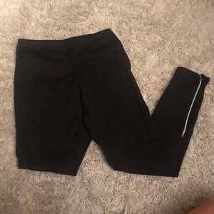 SOLD ♥️Victoria Sport Leggings